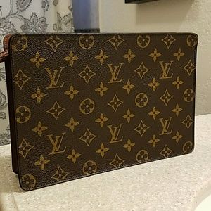 Louis Vuitton Homme Clutch